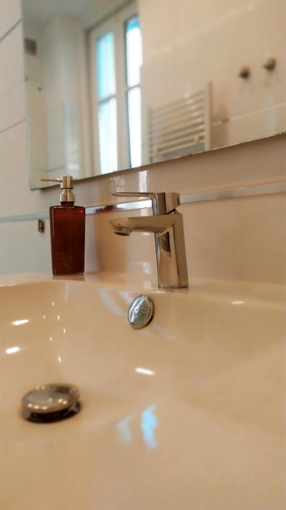 Modern Room With Private Bathroom Trento Ruang foto