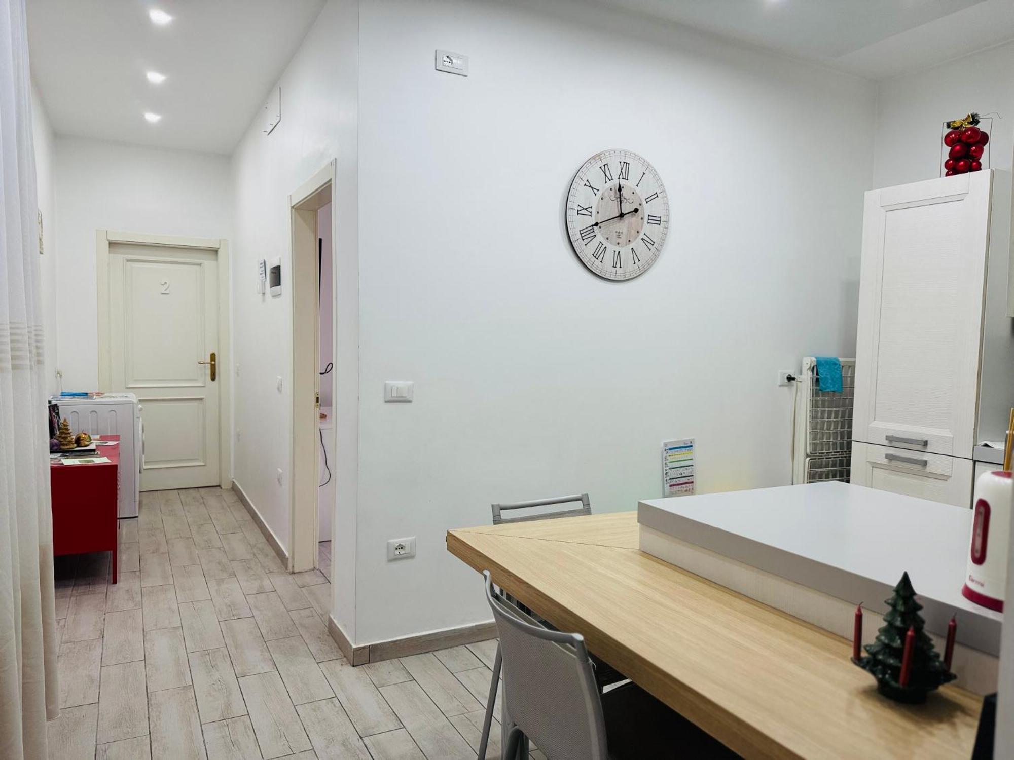 Modern Room With Private Bathroom Trento Bagian luar foto